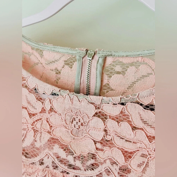 Vince Camuto Long Sleeve Lined Lace Shift Dress - NWT, Size 6 - Picture 4 of 14